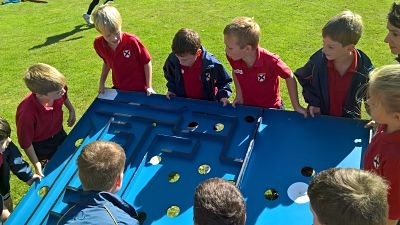 children take part in Teambuilding activity